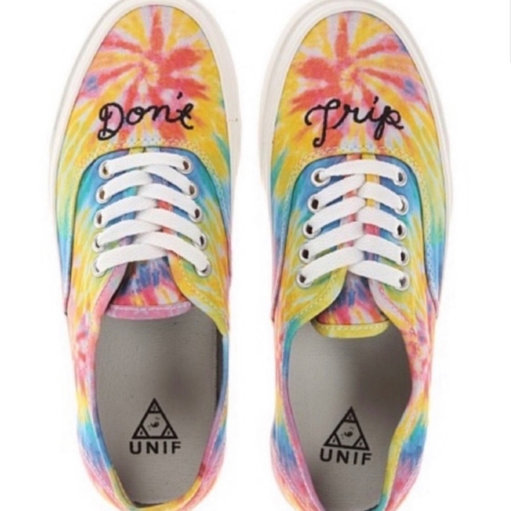 UNIF RARE Don’t Trip Lows in Tie Dye - Picture 2 of 16